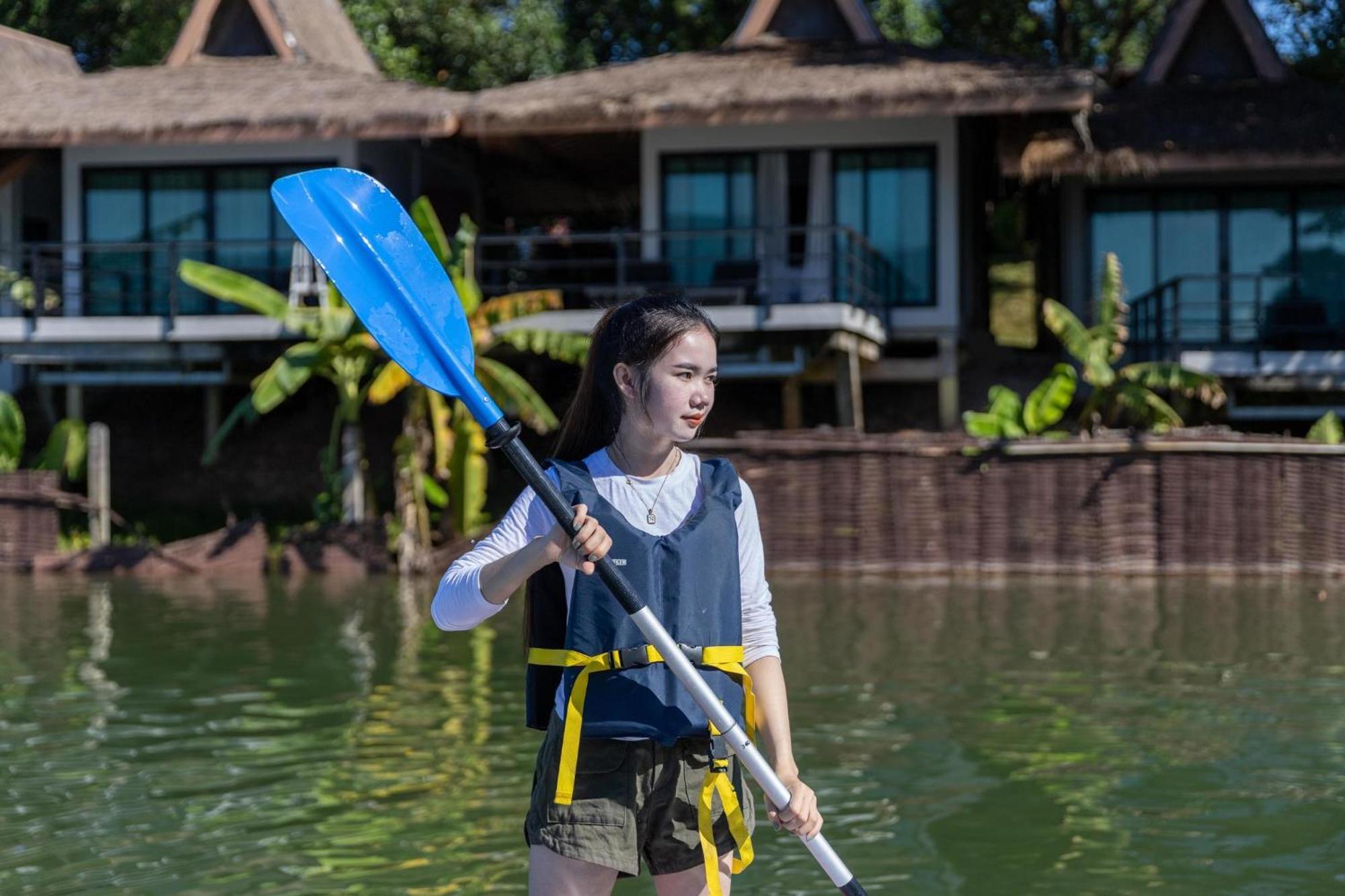 The Sanctuary Nam Ngum Beach Resort Vang Vieng Exterior foto