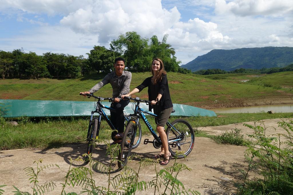 The Sanctuary Nam Ngum Beach Resort Vang Vieng Exterior foto